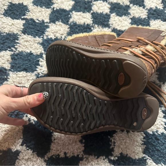 UGG Tall Catalina Boots Goober Brown Sheepskin Suede Lace Around Pull On. Size 6 - Picture 3 of 6